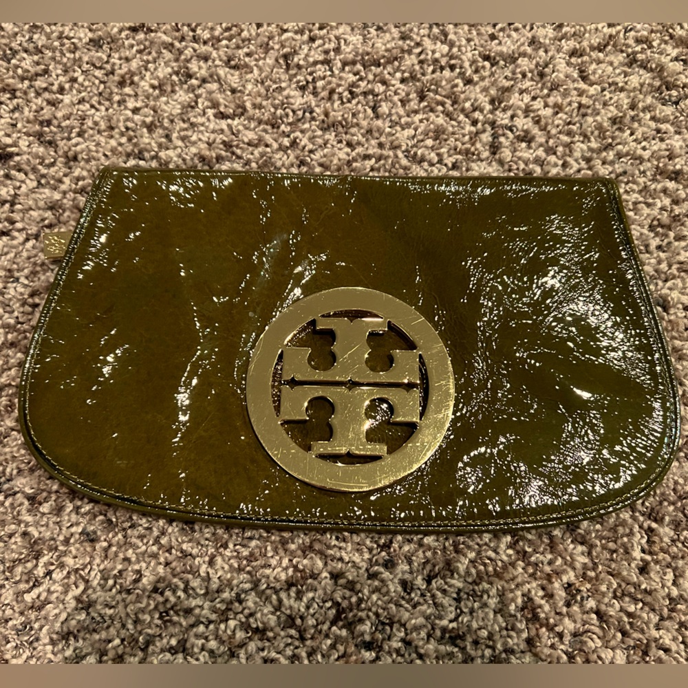 Tory Burch Patent Leather Logo Clutch